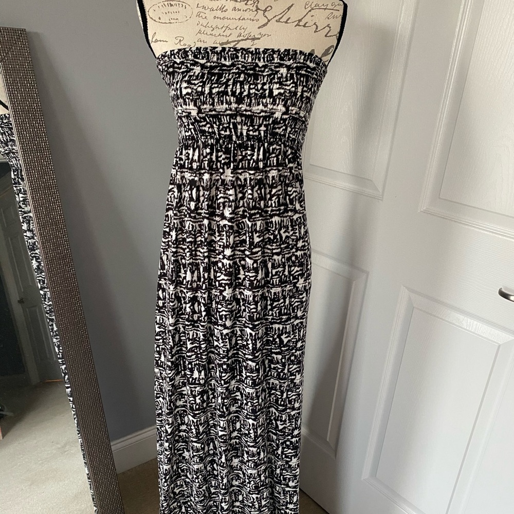 H&M Black/White Tribal Print Maxi, Medium
